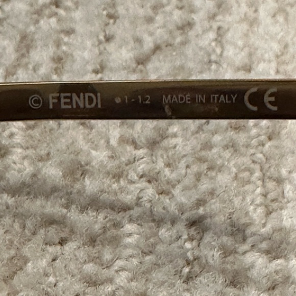 Fendi Gold-Tone and Tortoiseshell Acetate Sunglasses w/ carrying case and box. - Picture 9 of 9